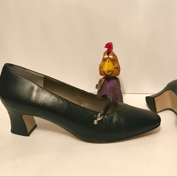 Navy Blue Classic Leather 8.5 M, Ipanema low heel - Picture 5 of 5